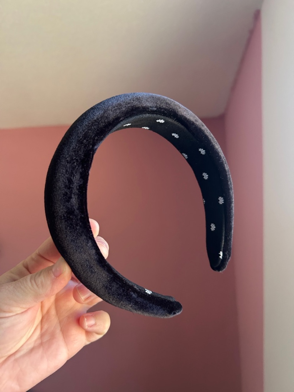 Lele Sadoughi Black Velvet Padded Headband